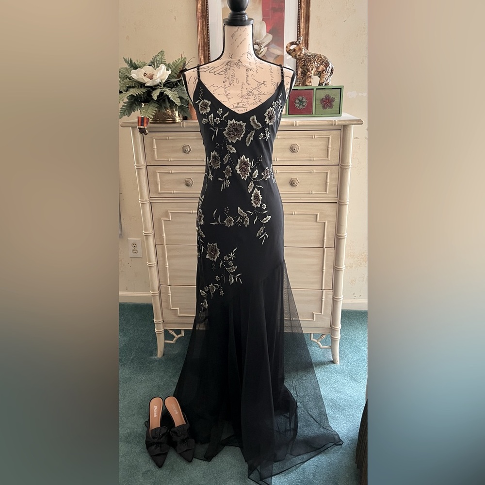 Xscape by Joanna Chen Special Occasion Black Gown, Sz 12